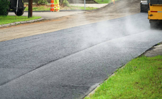 Best Local Driveway Pavers  in Parsons, KS
